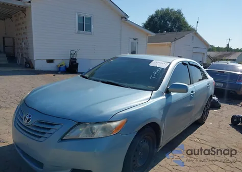 2009 Toyota Camry Le z USA, uszkodzony, nr VIN 4T1BE46K39U879604